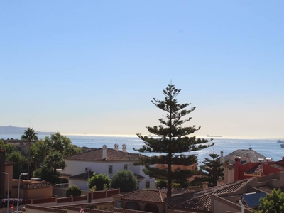 Venta Casa unifamiliar Algeciras. Con terraza 480 m²