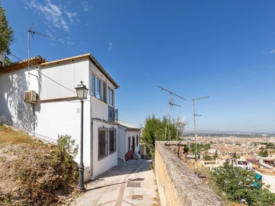 Venta Casa unifamiliar en Calle Alta Barranco del Abogado Granada. Con terraza 91 m²