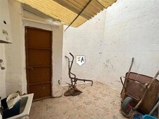Casa adosada con 4 habitaciones amueblada en Viñuela