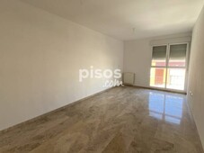 Piso en alquiler en Calle Nova en Vilamarxant por 500 €/mes