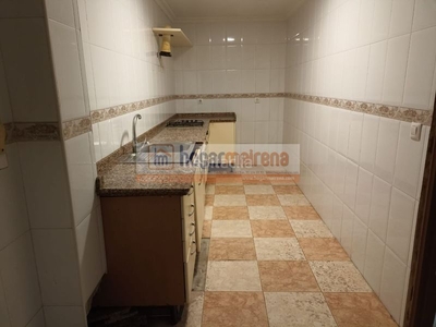 Piso en venta en pino montano, 4 dormitorios. en Sevilla