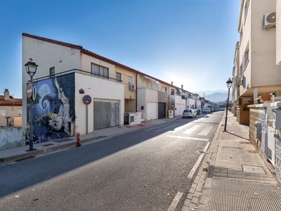 Adosado en venta en Ogíjares, Granada