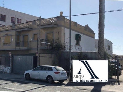 Alquiler Casa unifamiliar Alicante - Alacant. Con terraza 525 m²