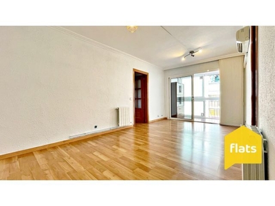 Apartamento en Venta en Santa Coloma de Gramanet, Barcelona