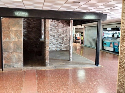 Local comercial Avenida de Tenerife s/n San Bartolomé de Tirajana Ref. 94018859 - Indomio.es