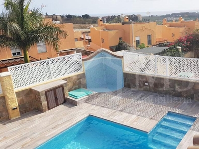 Venta de casa con piscina en Almayate (Vélez-Málaga (Municipio))