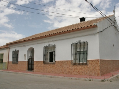 Venta de casa con piscina y terraza en Cortes de Baza, Cortes de baza