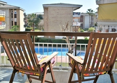 Piso en alquiler en calle Marinada de 3 habitaciones con terraza y piscina