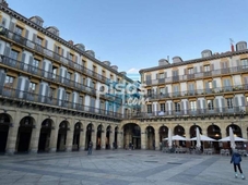 Piso en venta en Plaza de la Constitución