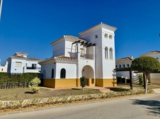 Venta de casa con piscina y terraza en Roldán (Torre-Pacheco), La Torre Golf Resort