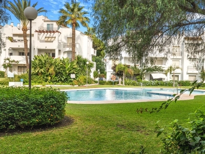 Apartamento en venta en Villacana - Costalita - Saladillo, Estepona, Málaga