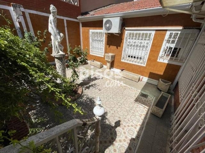 Casa adosada en venta en Calle de San Pedro, cerca de Calle de Abastos