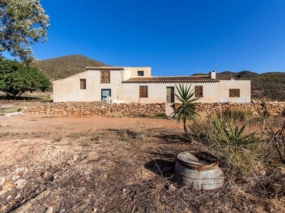 Casa con terreno en Mazarrón