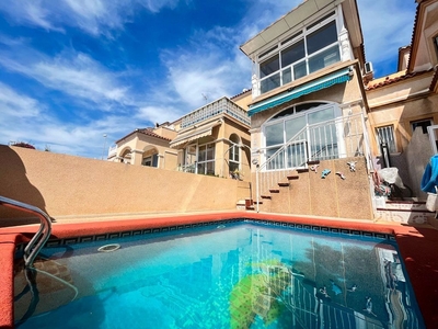 Dúplex en venta en Altos - La Florida de 2 habitaciones con terraza y piscina