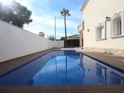 Orihuela Costa villa en venta