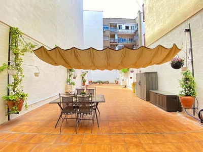 Piso en alquiler en calle De Jaén de 2 habitaciones con terraza y muebles