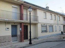 Venta Casa adosada en Plaza Castilla-La Mancha Tarancón. A reformar con balcón 109 m²