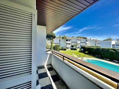 Apartamento en venta en Atalaya-Isdabe, Estepona, Málaga