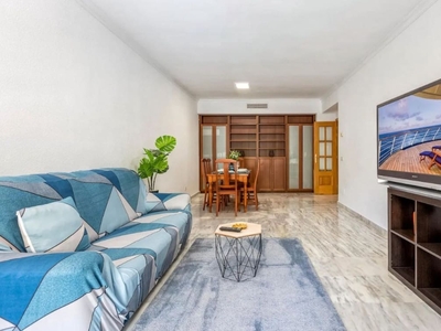 Apartamento en venta en Torrequebrada, Benalmádena, Málaga