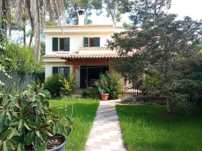 Alquiler de casa con piscina y terraza en Riba-Roja de Túria, 46190