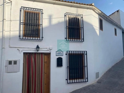 Casa en venta en Fuente-Tójar, Córdoba