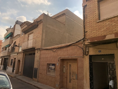 Chalet adosado en venta en Calle Alaquàs, 46900, Torrente (Valencia)