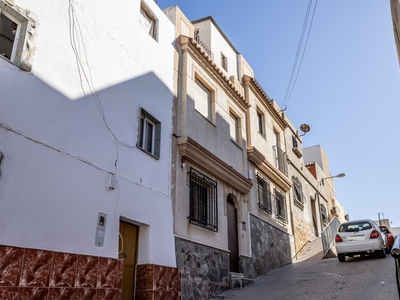 Chalet adosado en venta en Calle Galeon, S/n, 04770, Adra (Almería)