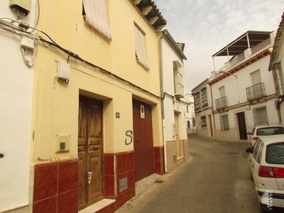 Chalet adosado en venta en Calle Zarzuela Alta, 14550, Montilla (Córdoba)