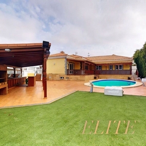 Chalet en venta en Sonneland, San Bartolomé de Tirajana, Gran Canaria