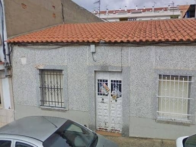 Chalet independiente en venta en Calle Granada, Pb, 06009, Badajoz