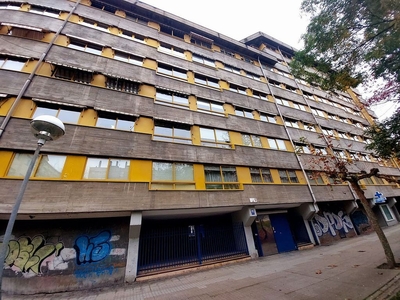 Dúplex en alquiler en Centro - Ponferrada de 3 habitaciones con garaje y muebles