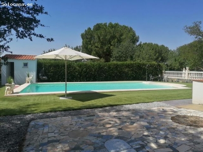 Gran Chalet con piscina, Porche y Jardín, grande vista