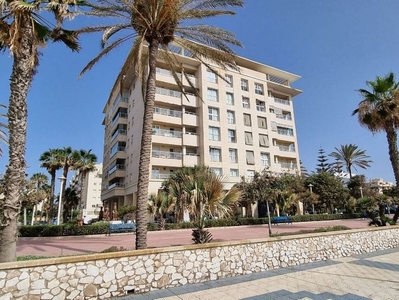 Piso en alquiler en Parque Mediterráneo - Santa Paula de 4 habitaciones con terraza y piscina