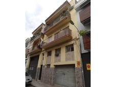 Venta Piso Sitges. Piso de dos habitaciones en Calle RAMON FIGUERAS. A reformar primera planta con terraza