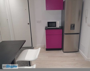 Alquilase apartamento zona rosales