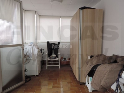 Ático con 4 habitaciones con ascensor, calefacción y aire acondicionado en Cerdanyola del Vallès