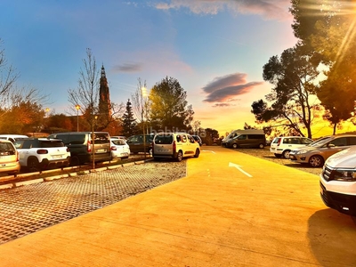 Casa con 3 habitaciones con calefacción y aire acondicionado en Castellar del Vallès