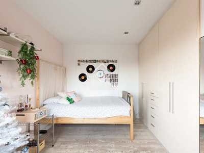 Chalet magnifica casa de diseño vanguardista con 4 dormitorios y piscina en venta en La Floresta en Sant Cugat del Vallès