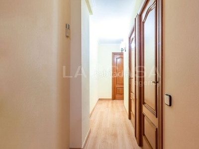 Piso con 3 habitaciones con ascensor en Sant Martí Barcelona