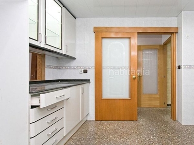 Piso con 4 habitaciones con ascensor en Sagnier-Plaça de Catalunya Prat de Llobregat (El)