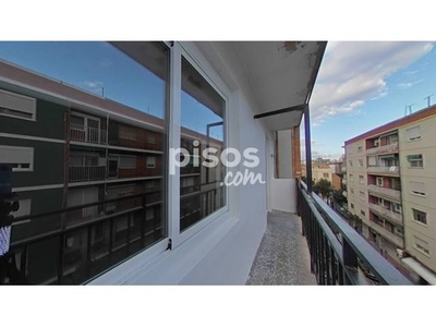 Piso en alquiler en Calle de Enrique Navarro en Benimaclet por 760 €/mes