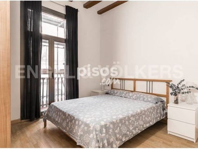 Piso en alquiler en Carrer Nou de Sant Francesc en El Barri Gòtic por 1.190 €/mes