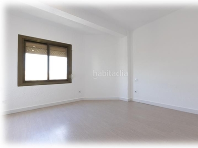 Piso en perfecto estado, tres dormitorios en Pubilla Cases Hospitalet de Llobregat (L´)