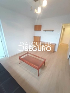 Alquiler de piso en Los Valles-San Vazquez-El Fuerte de 3 habitaciones con terraza y muebles