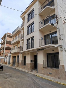 Alquiler de piso en Ulldecona de 2 habitaciones con terraza y balcón