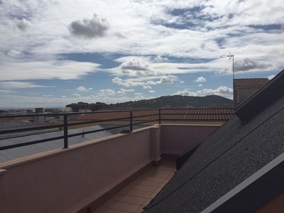 Ático en alquiler en plaza De la Unión Europea de 3 habitaciones con terraza y garaje