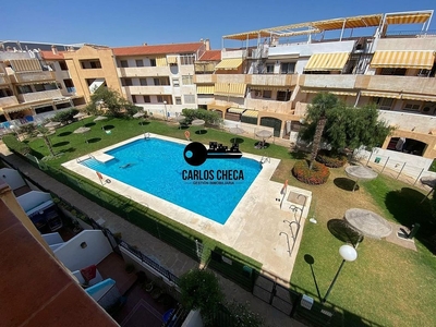Ático en venta en Lo Cea - Los Cortijos de 2 habitaciones con terraza y piscina
