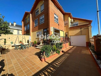 Casa en venta en Calle de Miguel Hernández