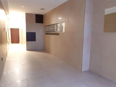 Piso en alquiler en Campo Grande - Arco Ladrillo de 3 habitaciones con terraza y balcón