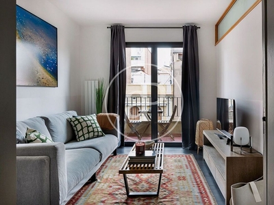 Piso en alquiler en Sant Gervasi - Galvany de 2 habitaciones con muebles y balcón